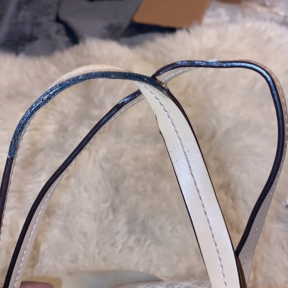 KATE SPADE EXTRA LARGE GRAY/ WHITE COATED CANVAS OVERNIGHT STYLE TOTE - Picture 4 of 9